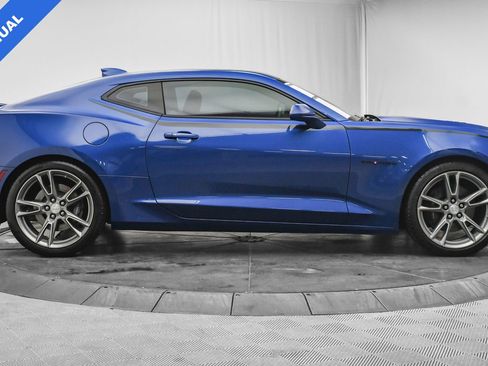 Used 2019 Chevrolet Camaro SS image 9