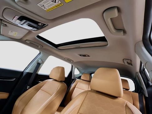 Certified 2024 Kia Seltos EX image 23