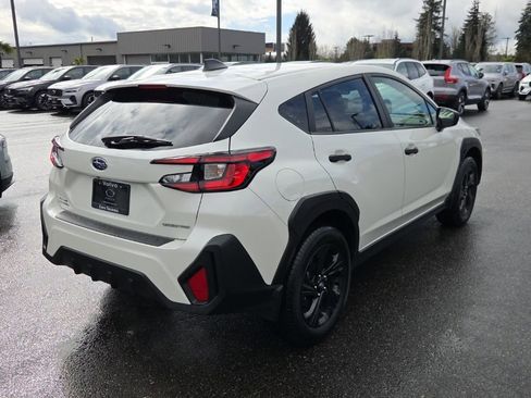 Used 2024 Subaru Crosstrek 2.0i image 2