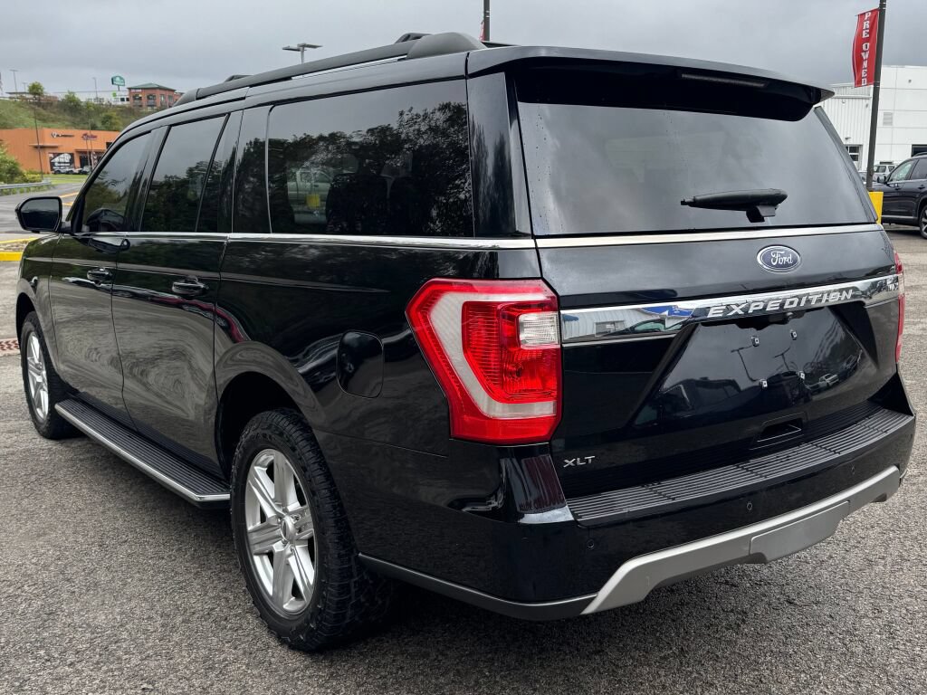 Used 2018 Ford Expedition Max XLT w/ Equipment Group 202A AWD/4WD image 5