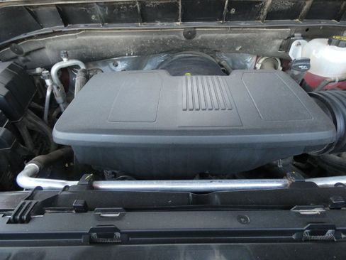 Used 2023 Chevrolet Silverado 1500 LTZ w/ Z71 Off-Road Package AWD/4WD image 18