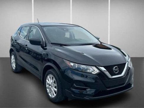 Used 2021 Nissan Rogue Sport S FWD image 2