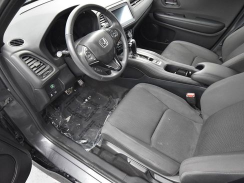 Used 2019 Honda HR-V Sport image 14