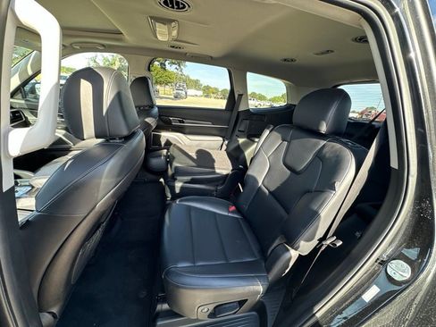Used 2025 Kia Telluride S AWD/4WD image 18