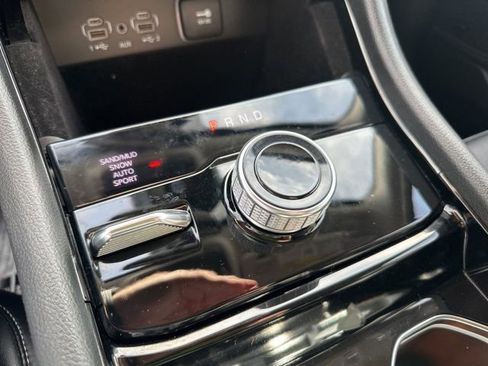 Used 2021 Jeep Grand Cherokee L Limited image 25