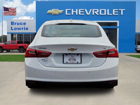Used 2023 Chevrolet Malibu LT w/ Driver Confidence Package FWD image 5