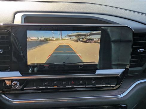 Certified 2023 GMC Sierra 1500 SLT image 18