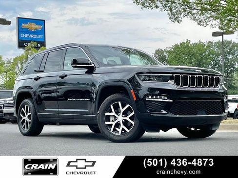 Used 2024 Jeep Grand Cherokee Limited AWD/4WD image 1