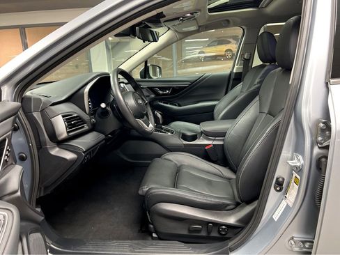 Used 2024 Subaru Outback Touring XT AWD/4WD image 9