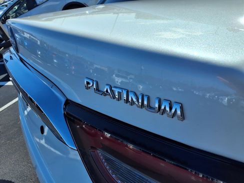 Used 2023 Nissan Maxima Platinum image 32