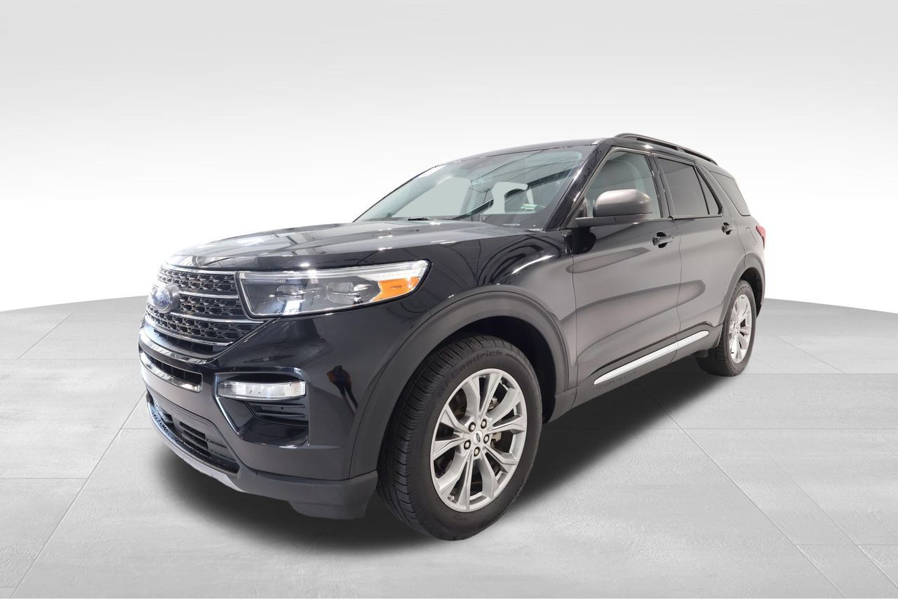 Used 2022 Ford Explorer XLT w/ Equipment Group 202A AWD/4WD image 6
