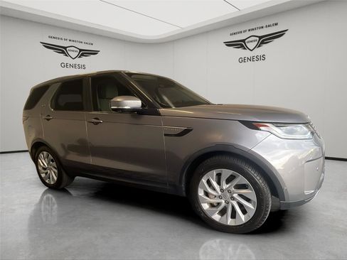Used 2022 Land Rover Discovery S AWD/4WD image 7