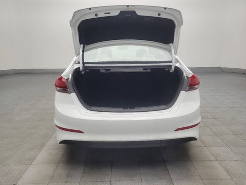 Used 2017 Hyundai Elantra SE image 29