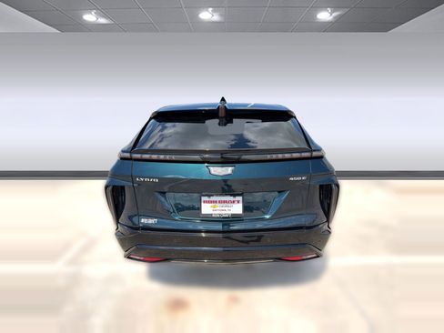 Used 2024 Cadillac Lyriq Sport RWD image 9