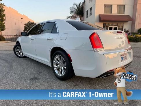 Used 2021 Chrysler 300 Touring L RWD image 10