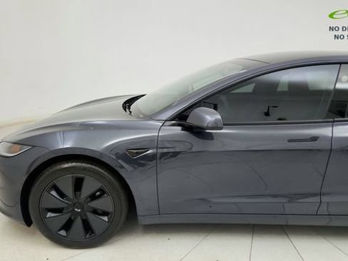 Used 2025 Tesla Model 3 Long Range AWD/4WD image 23