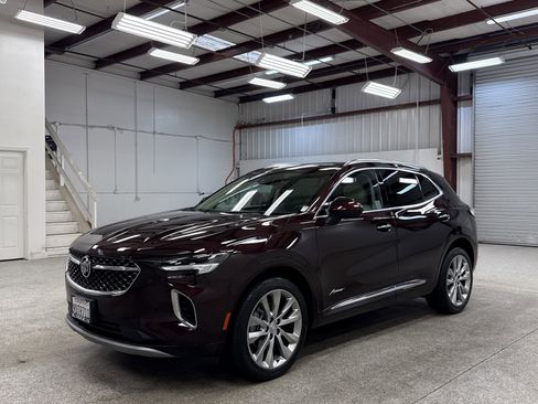 Used 2023 Buick Envision Avenir image 1