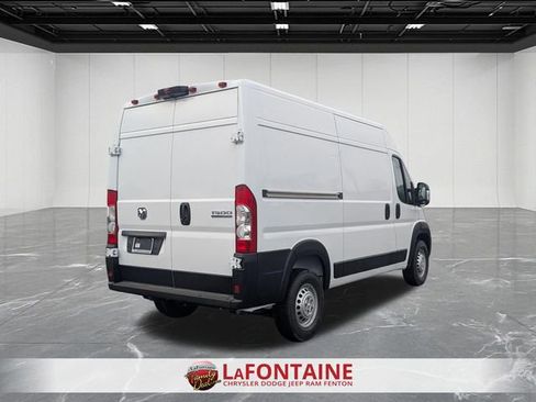 New 2026 RAM ProMaster 1500 w/ Convenience Group FWD image 5