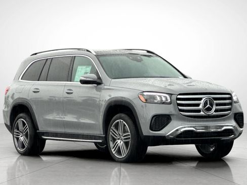 New 2026 Mercedes-Benz GLS 450 4MATIC image 29