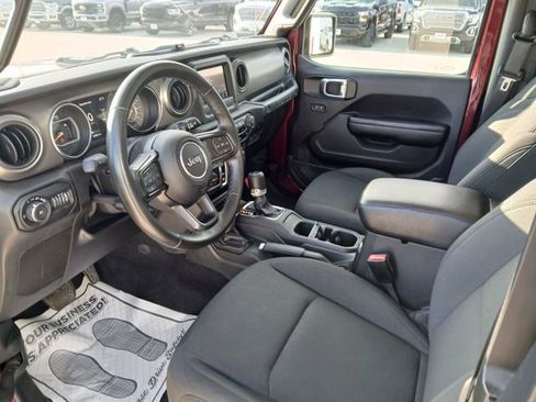 Used 2021 Jeep Wrangler Sport S image 9