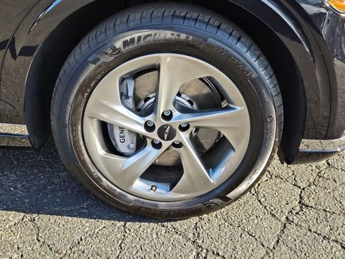 Used 2026 Genesis GV70 2.5T Select AWD/4WD image 9
