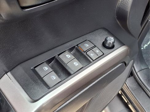 Used 2023 Toyota Tacoma SR5 w/ Technology Package image 14