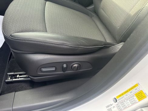 Used 2023 Buick Encore GX Preferred w/ Cold Weather Comfort Package image 19