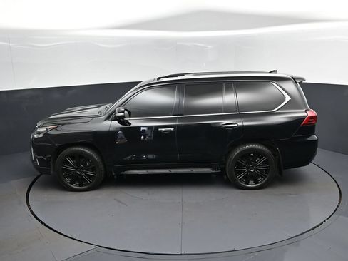 Used 2017 Lexus LX 570 4WD image 34