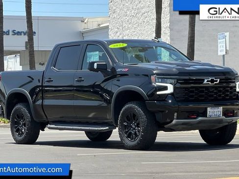 Used 2022 Chevrolet Silverado 1500 ZR2 w/ Technology Package AWD/4WD image 1