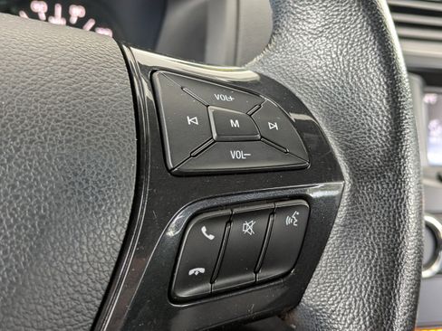 Certified 2018 Ford Explorer XLT FWD image 26