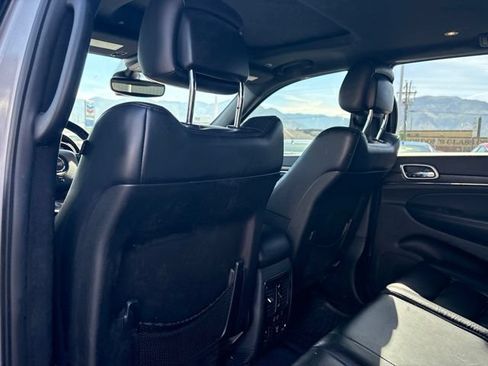 Used 2018 Jeep Grand Cherokee Limited w/ Trailer Tow Group IV AWD/4WD image 19