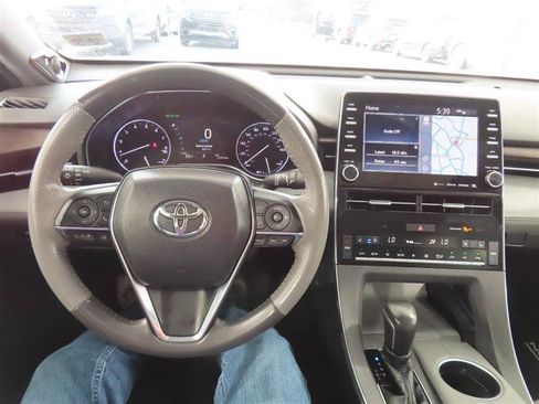 Used 2019 Toyota Avalon Limited w/ Advanced Safety Package FWD image 23