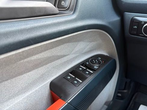 Used 2024 Ford Maverick XLT image 28