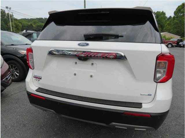 Used 2020 Ford Explorer XLT w/ Equipment Group 202A AWD/4WD image 18