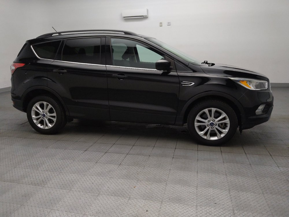 Used 2018 Ford Escape SE w/ SE Sync 3 Package AWD/4WD image 11