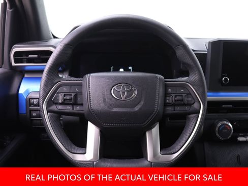 Certified 2025 Toyota Tacoma TRD Off-Road image 13