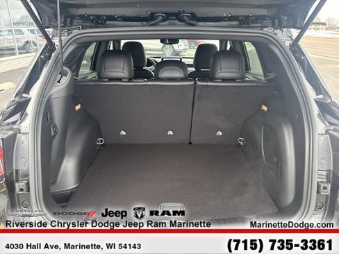 New 2026 Jeep Compass Limited w/ Sun, Sound & Navigation Group AWD/4WD image 8