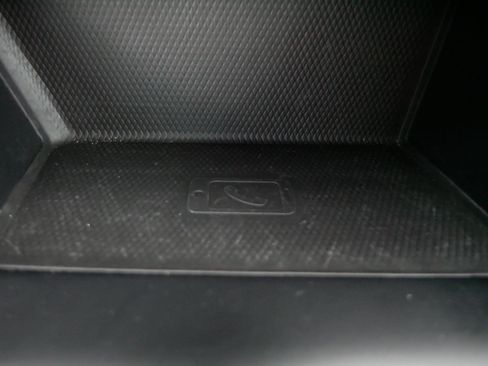 Certified 2022 Volkswagen GTI SE FWD image 28