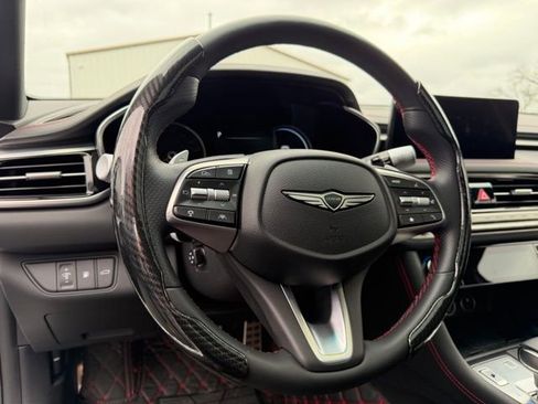 Used 2025 Genesis G70 3.3T Advanced image 13