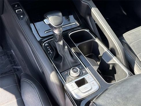 Used 2021 Kia Telluride SX w/ SX Prestige Package image 23