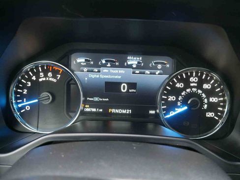 Used 2015 Ford F150 Platinum w/ Equipment Group 701A Luxury image 52