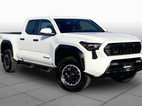 New 2026 Toyota Tacoma TRD Off-Road AWD/4WD image 2