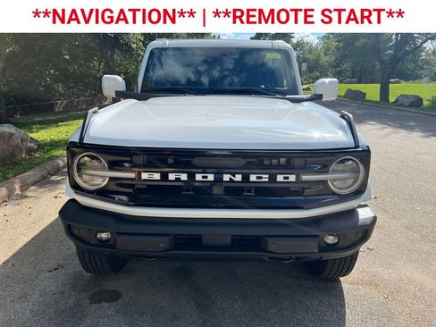 New 2025 Ford Bronco Outer Banks image 2