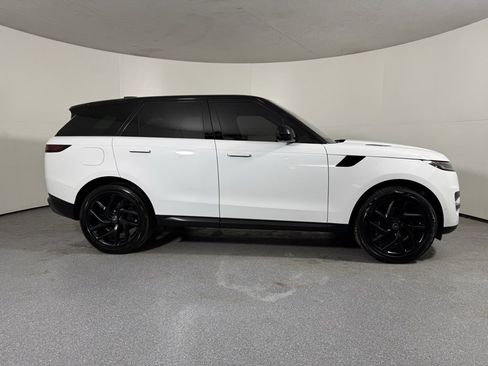 Used 2023 Land Rover Range Rover Sport SE image 5
