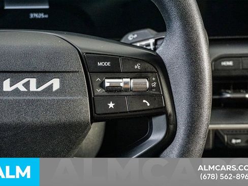 Used 2025 Kia K4 LXS image 26
