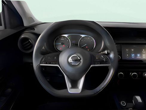 Used 2021 Nissan Kicks S image 27