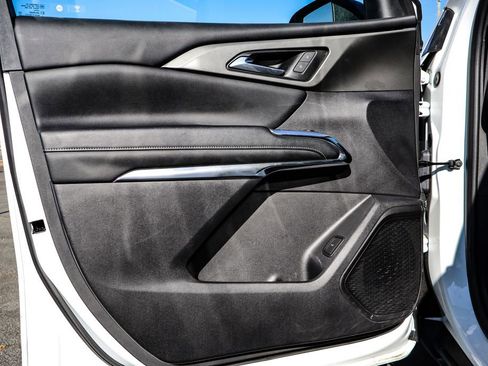 Certified 2024 Chevrolet Traverse LT image 37