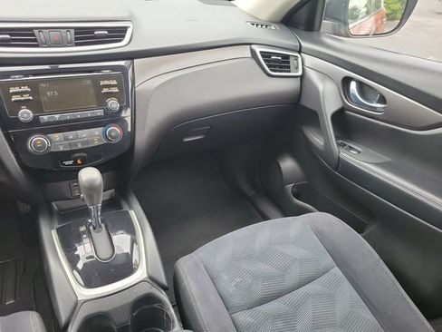 Used 2016 Nissan Rogue S FWD image 15