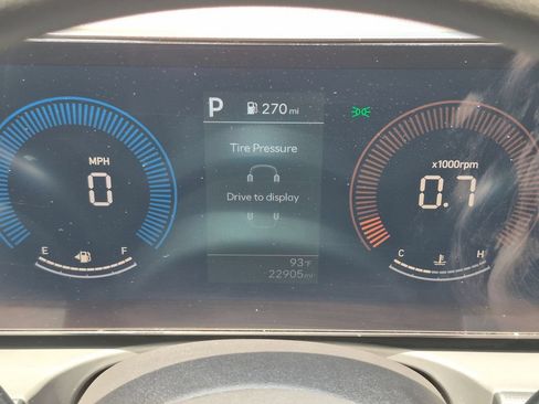 Used 2025 Hyundai Santa Cruz SEL FWD image 16