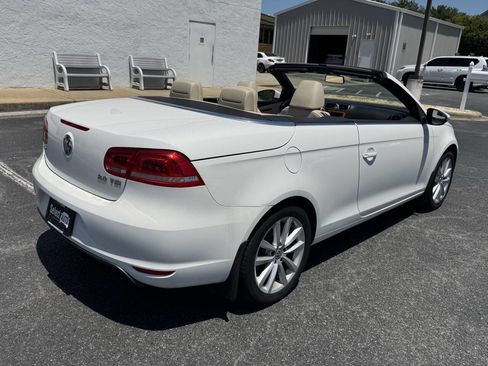 Used 2012 Volkswagen Eos Komfort FWD image 7